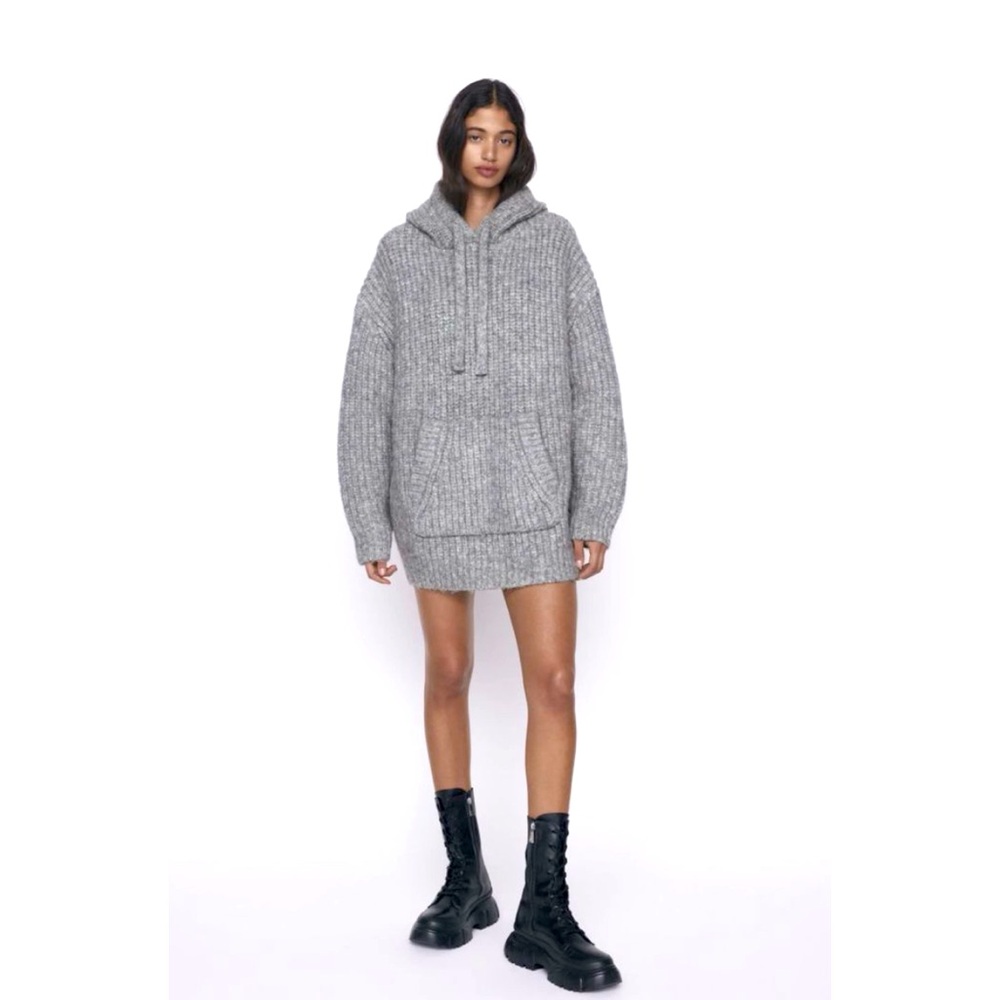 ZARA LONG OVERSIZED KNIT SWEATSHIRT